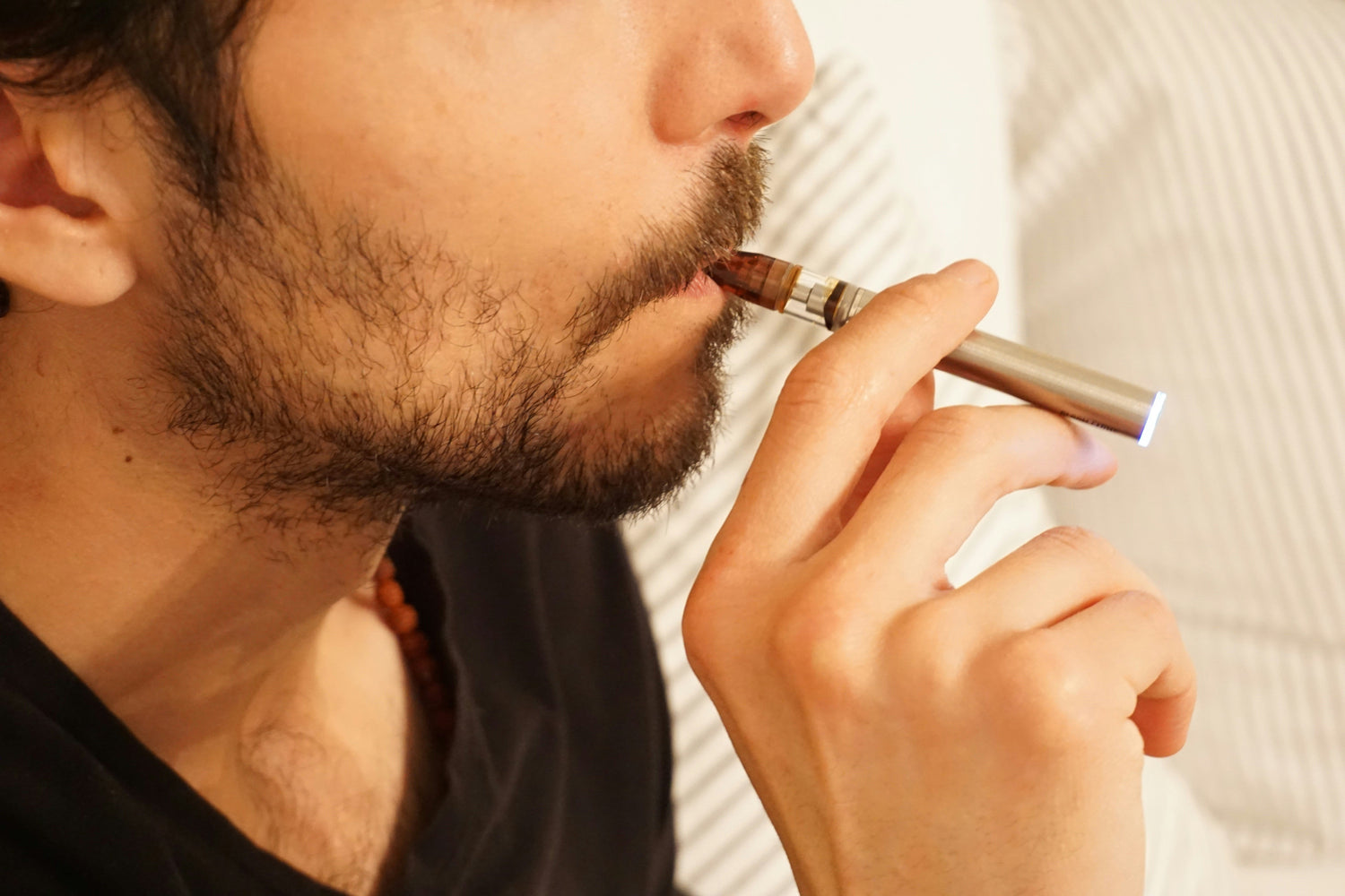 does vaping cause hair loss